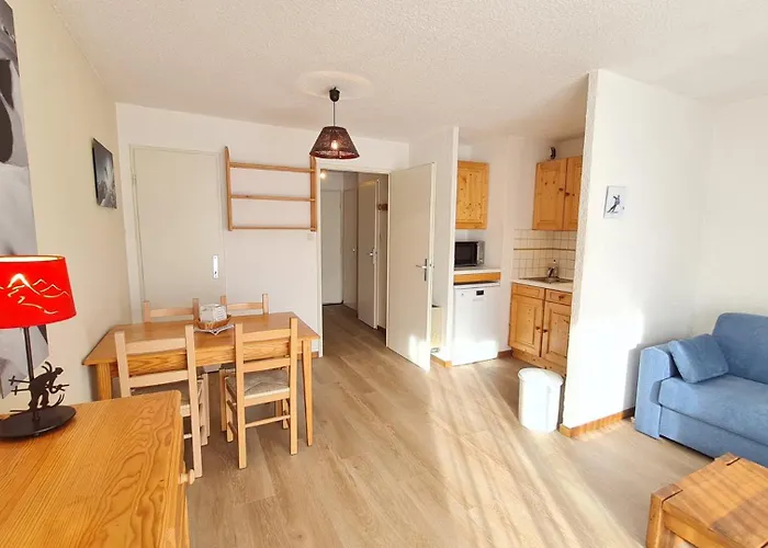 Апартаменты Vallee Blanche - E2 - Confort - 4 Pers Ле дез Альп